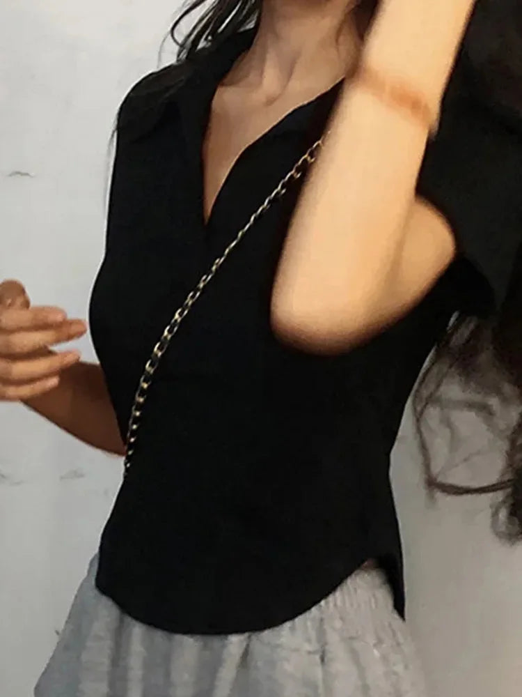 Summer Short Sleeve Lapel Top Women's Solid V-hals tröjor Retro söta skjortor Hot Girl Crop Top Kvinnlig Slim Merveile Tee