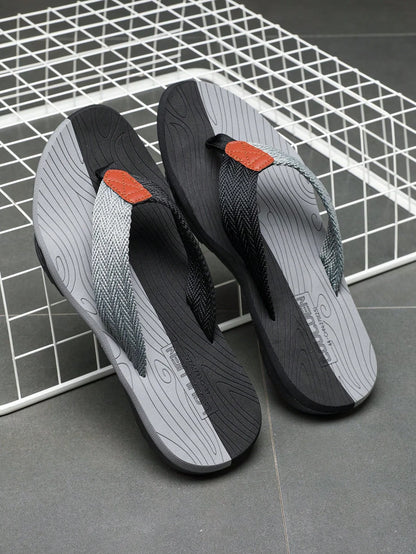 New men's sandals for indoor and outdoor comfort, versatile, non slip, casual wear, men's flip flops, men's beach shoes, sandals