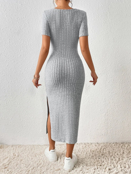 Kobieta wiosenna sukienka w stylu letnim Lady Casual Short Rleeve Square Kołnierz boczna sukienka rozcięcia vestidos