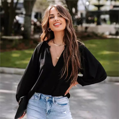 Casual V-neck long sleeved solid color shirt T-shirt for spring and autumn women fashionable and elegant commuting versatile top
