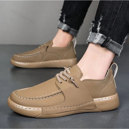 Menn Casual Sneaker 2025 New Black Low Top PU Leather Outdoor Anti-Slip Sneakers Male Platform Fashion Shoes Zapatillas Hombre