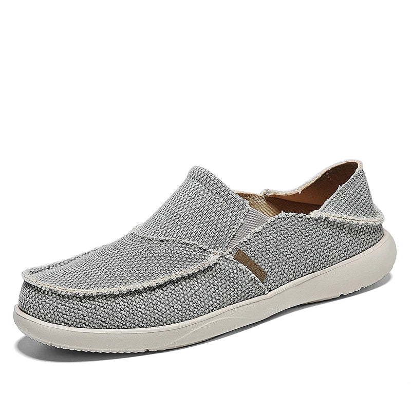 Ny ankomst vår sommer komfortable uformelle sko Lightweigh Mens Canvas Shoes for Men Slip-On Brand Fashion Flat Loafers Shoes