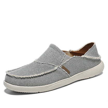 Ny ankomst vår sommer komfortable uformelle sko Lightweigh Mens Canvas Shoes for Men Slip-On Brand Fashion Flat Loafers Shoes