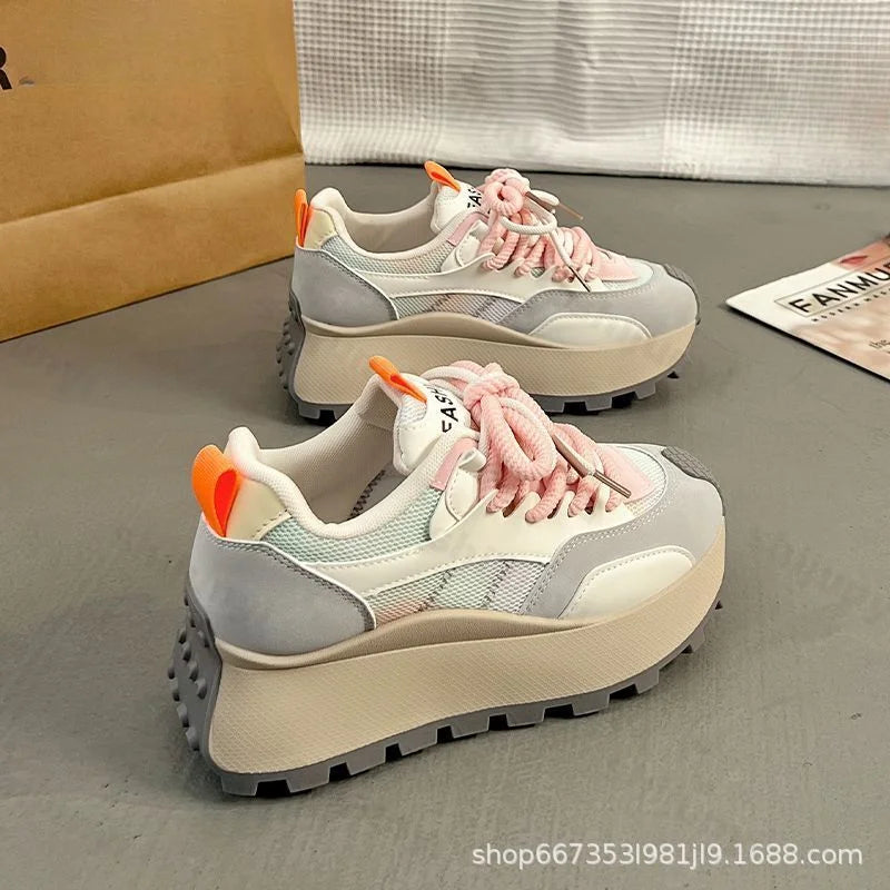Spring automne Nouveau 2025 Plateformes féminines baskets en maille respirante Chaussures décontractées sans glissement confortables