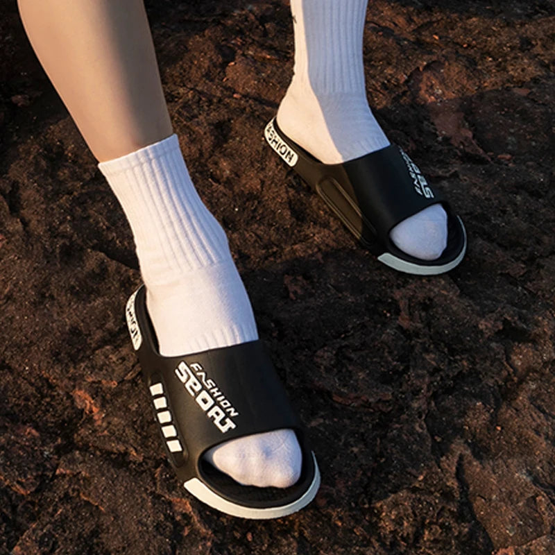 Mote menns sommer tøfler Anti-slip eva myk såle tøfler utendørs strand flip flops for menn husholdningens komfortable sko