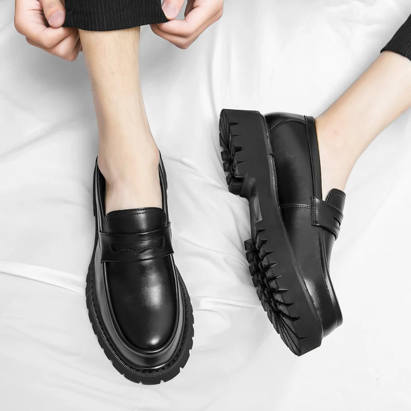 Nye platformsko loafers sko mænd tyksålede bryllupssko sorte formelle forretningssko slip-on læder øger afslappet sko