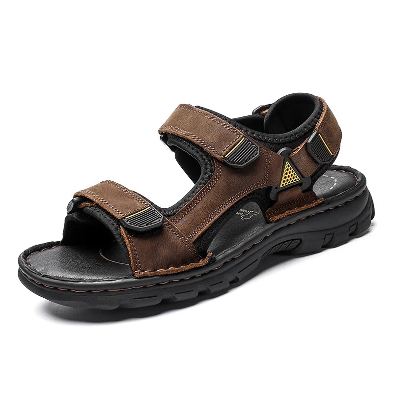 Klasszikus férfiak szandál valódi bőr szandál kültéri antiskid papucsok Vomársák Kézzel készített nyári férfi cipő Beach Sandals nagy