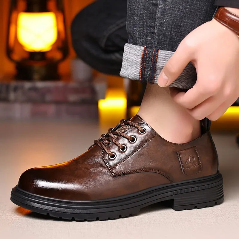 Retro Cow Leather Men's Dress Shoes New Designer Solid Color Platform Shoes Men Fashion Casual Soft-soled Wedding Shoes Male