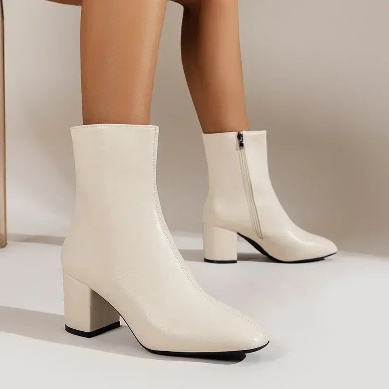 Bottes de cheville blanche pour femmes Side Zipper Stretch Middle Talon grande taille Boot Boot Fashion Point Pointed chaussures Botas de Mujer 2024