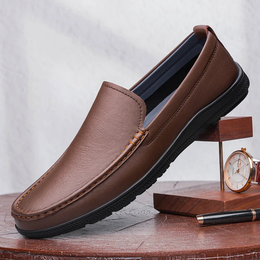 High Quality Comfortable New Top Layer Cowhide Business Casual Leather Shoe Fashionable Men Outdoor Breathable Soft Soled Loafer