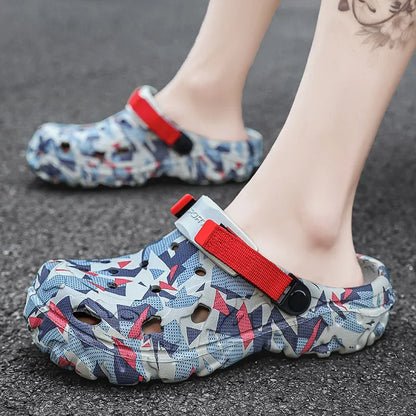 NYE MENNESKLOGER Tøfler Sandal Menn Hagesko Flat kamuflasje Sandaler Mannlige joggesko utendørs flip flops Hjem